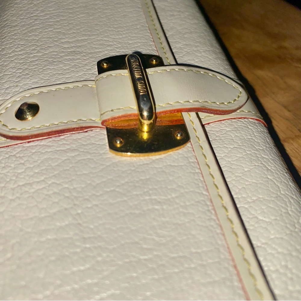 Louis Vuitton Suhali Leather Le Favori Long Wallet - Picture 9 of 16